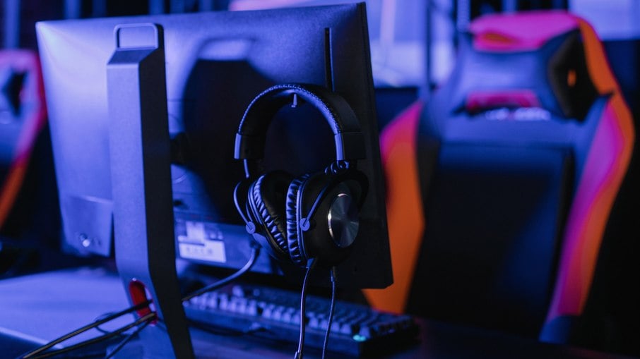 Uma seleção dos modelos de headset gamer sem fio mais bem avaliados pelos consumidores para acabar com o delay durante as partidas!