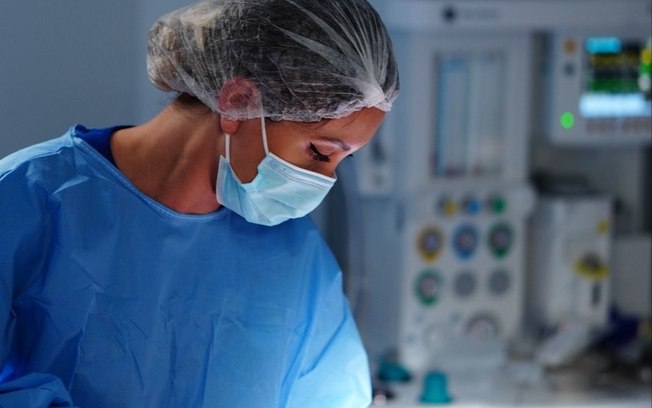 Cirurgias plásticas crescem entre mulheres acima dos 60 anos