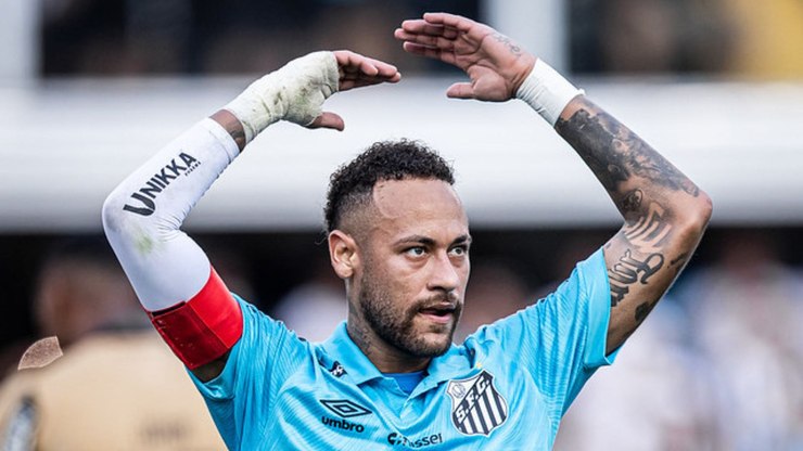 Dublador revela o que
Neymar disse à arbitragem antes de expulsão
