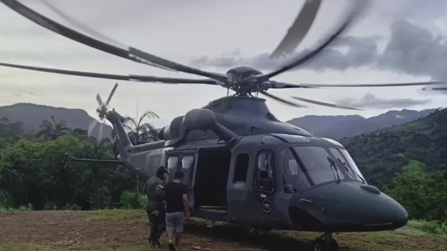 O helicóptero estava em operação de resgate no momento do desaparecimento