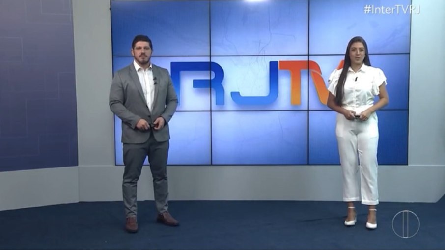 Vinicius Ferreira e Isabella Chaboudt estavam ensaiando para telejornal quando a gafe ocorreu