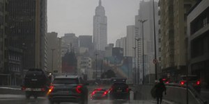 SP amanhece com garoa e tem alerta para tempestades à tarde
