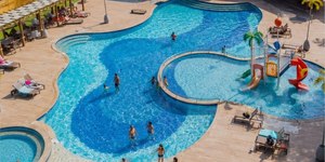 Hóspedes de resort na Bahia passam mal após refeições