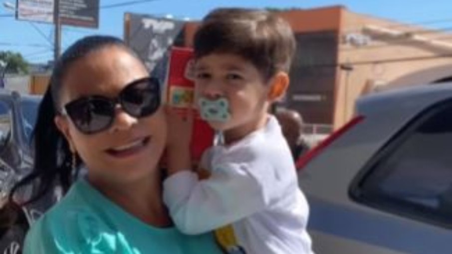 Mãe de Marília Mendonça conta que o neto a chama de 'mãe'