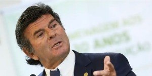 Fux passa a ditar ritmo das sessões do Caso Master