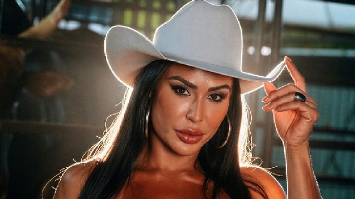 Gracyanne Barbosa desabafa sobre fracasso com remédio para emagrecer