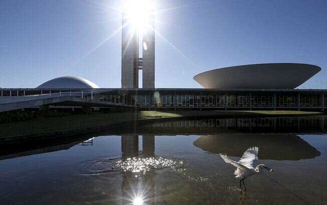 Congresso Nacional já tem atividades afetadas pelo novo coronavírus, afetando reformas e exigindo soluções