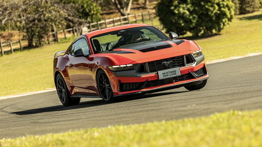 Ford Mustang Dark Horse