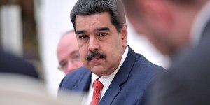 Maduro declara apoio a encontro entre governo e oposição
