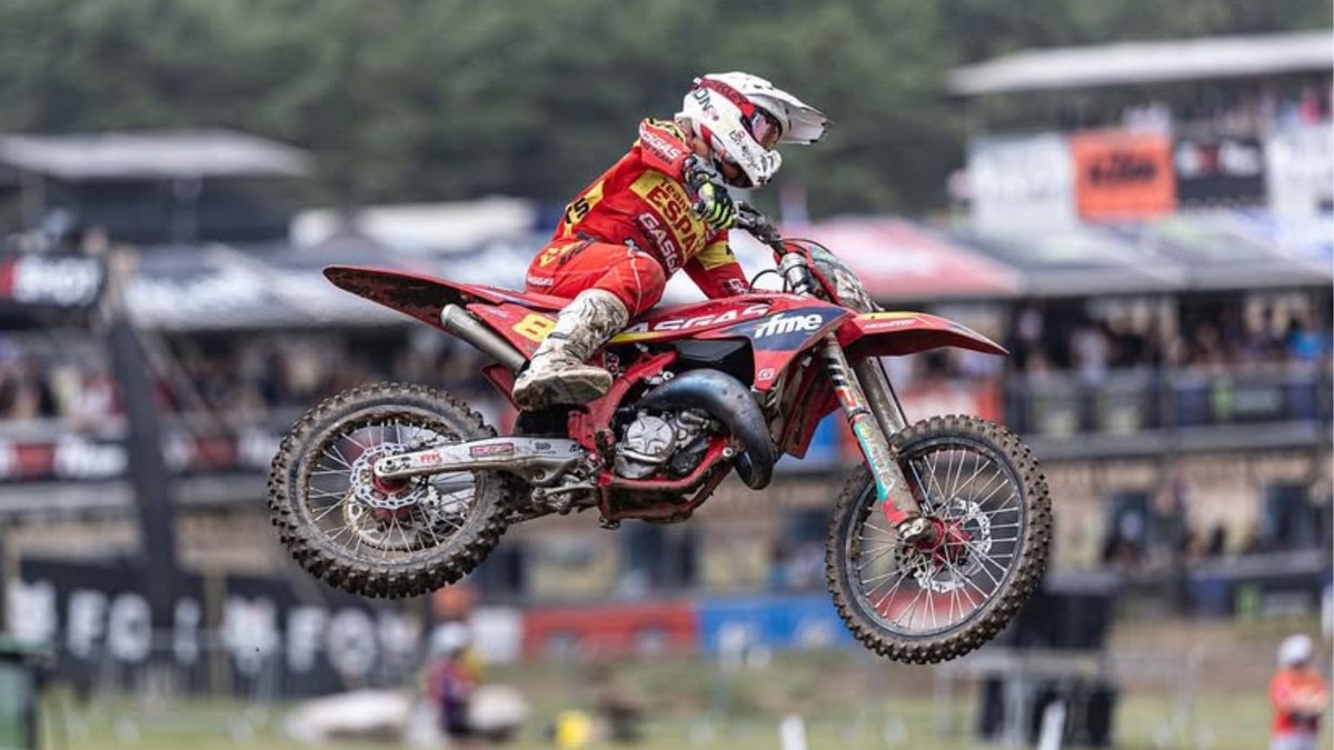 Enzo Badenas, de 17 anos, morreu após acidente em treino Enzo Badenas, de 17 anos, morreu após acidente em treino