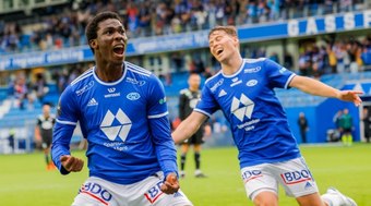 Chelsea anuncia atacante chamado de 