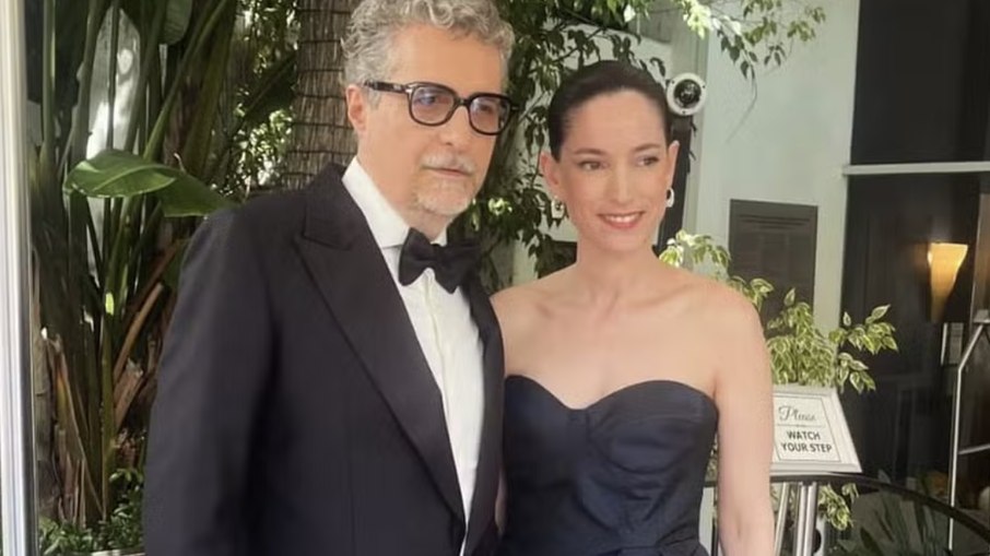 Diretor esteve presente ao lado de sua esposa