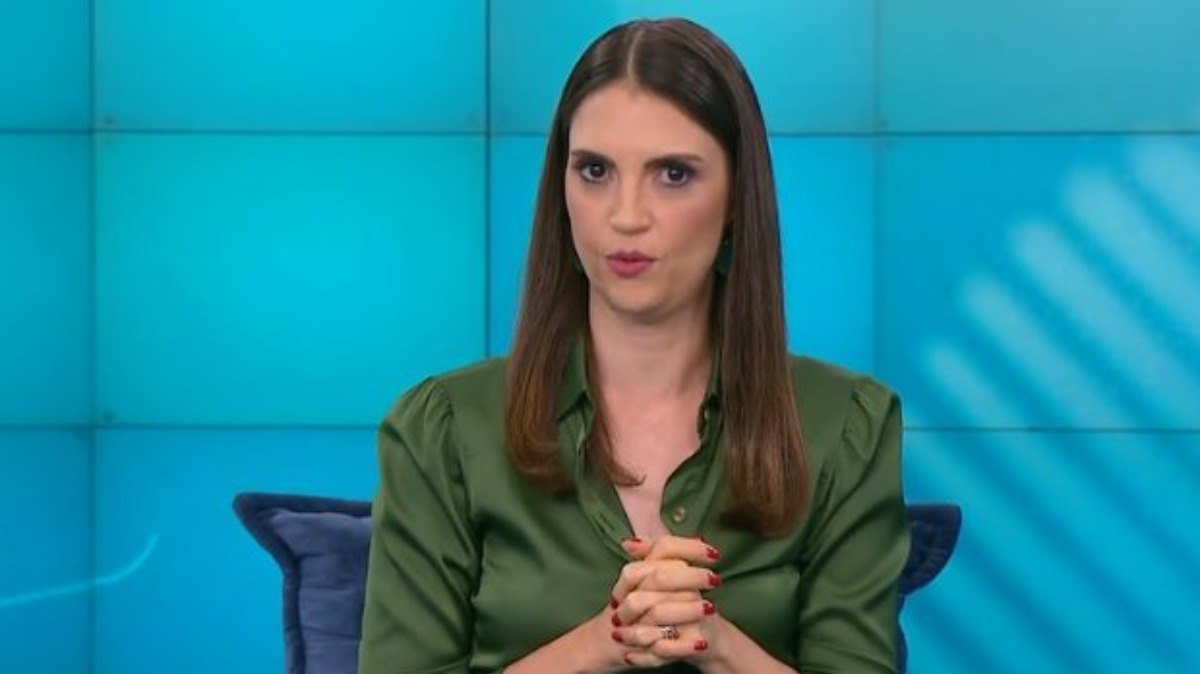 Chris%20Flores%20revela%20bastidores%20conturbados%20do%20Fofocalizando