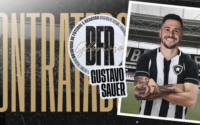 Botafogo anuncia atacante Gustavo Sauer