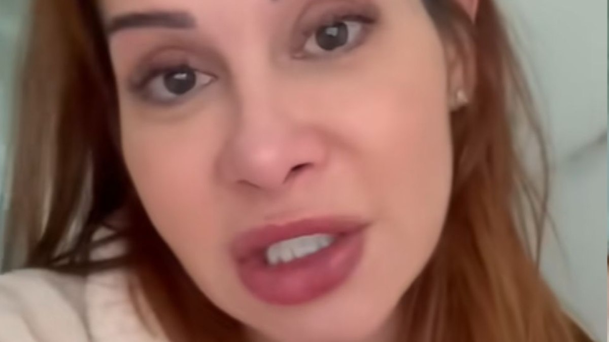 Maíra Cardi passa susto com porta de vidro durante gravidez