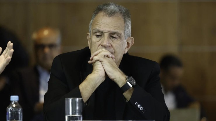 Flamengo%20toma%20decis%C3%A3o%20ap%C3%B3s%20tentativa%20de%20assalto%20a%20jogadores