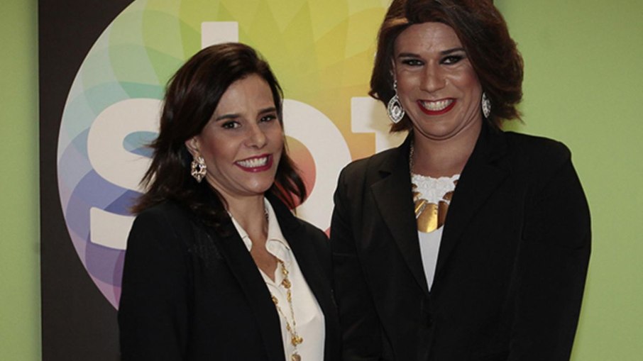 Narcisa critica imitação de Tiago Barnabé e dispara: “Humorista que não tem graça?” Narcisa critica imitação de Tiago Barnabé e dispara: “Humorista que não tem graça?”