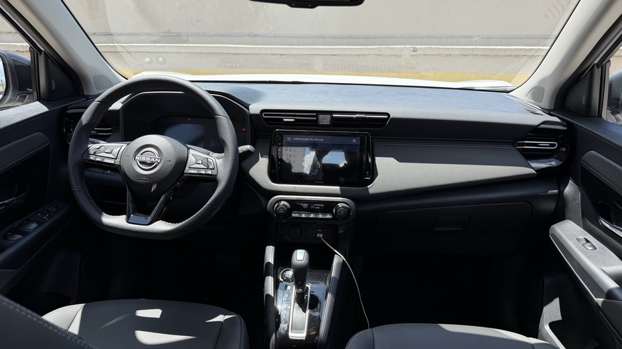 Interior do Nissan Kait Exclusive