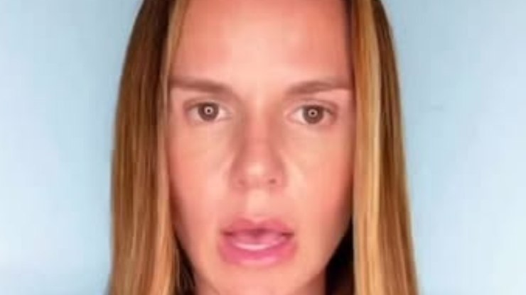 Rebeca%20Ramagem%20alega%20persegui%C3%A7%C3%A3o%20pol%C3%ADtica%20por%20ter%20que%20trabalhar