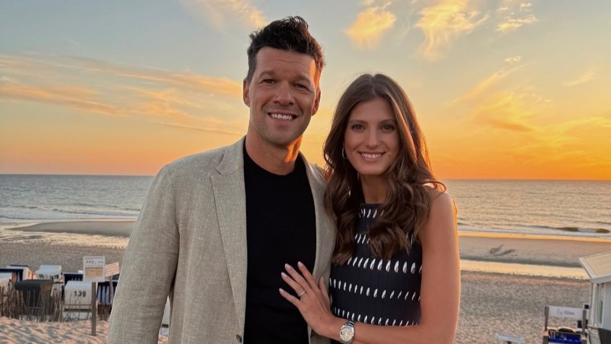 Ballack e Sophia Schneiderhan curtiram um passeio em Sylt no início do mês