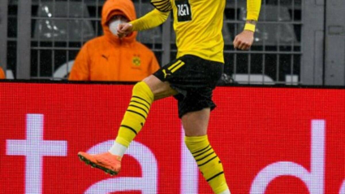 Reus brilha, Borussia Dortmund volta a vencer e goleia Monchengladbach