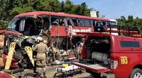 Acidente entre ônibus e carreta na BR-163 deixa 12 mortos