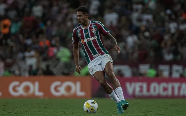 Cristiano, do Fluminense, negocia com time da Série B