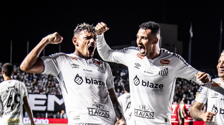 Santos vence mais uma no Paulistão Santos vence mais uma no Paulistão