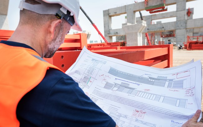 Construtoras investem na contramão do marketing americano