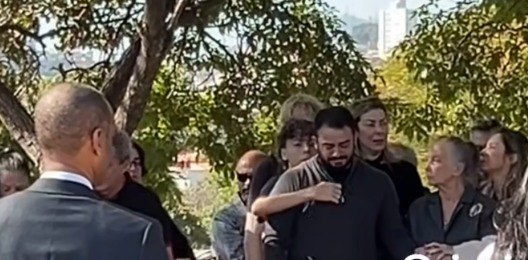 Após o crime, homem esteve no velório da mãe e chorou
