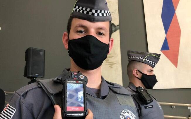 Policiais Militares de São Paulo usarão câmeras digitais fixadas no uniforme