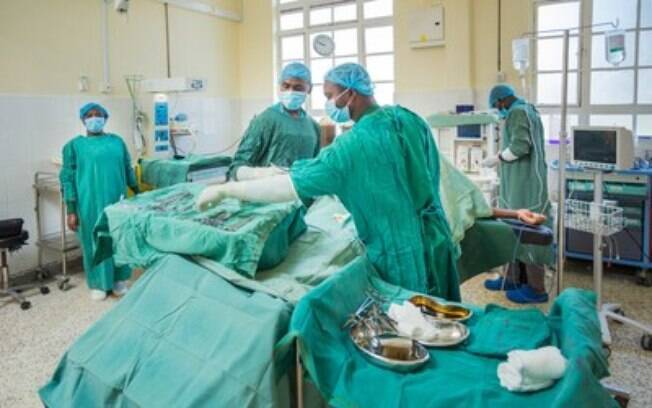 Proximie faz parceria com Jhpiego em nova iniciativa para melhorar cirurgia obstétrica