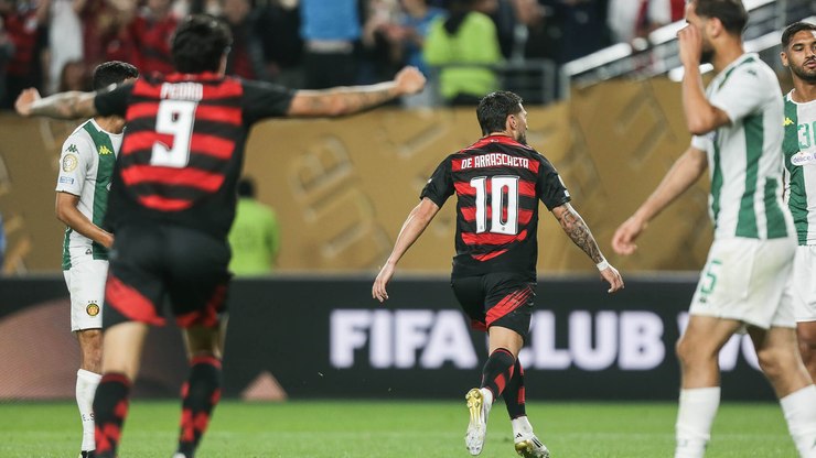 Flamengo bate Espérance e estreia com o pé direito no Mundial