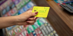 VA e VR aceitos em qualquer maquininha: saiba o que muda 