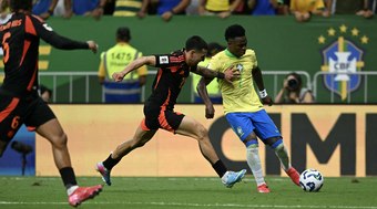 Vini%20Jr.%20decide%2C%20e%20Brasil%20vence%20a%20Col%C3%B4mbia%20nas%20Eliminat%C3%B3rias
