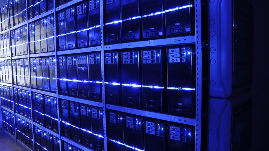 Data center em funcionamento
