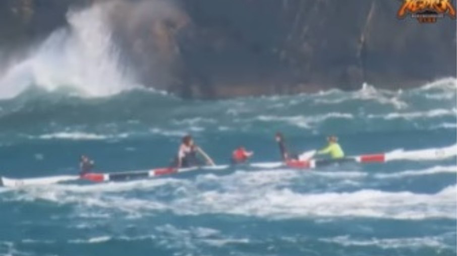 Vídeo: Remadores são resgatados após vento forte em Itacoatiara Vídeo: Remadores são resgatados após vento forte em Itacoatiara