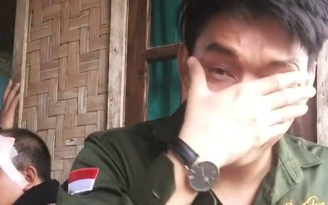 Vocalista da banda atingida pelo tsunami publicou um vídeo nas redes sociais em que, emocionado, pediu orações