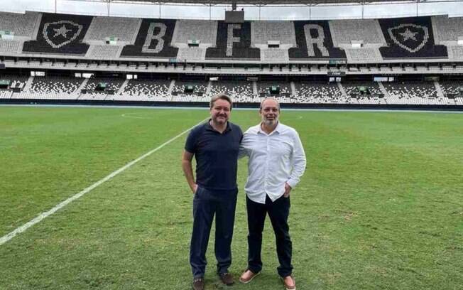 Botafogo se reúne com empresa que transmite o Brasileirão e jogo contra o Corinthians passará em 35 países