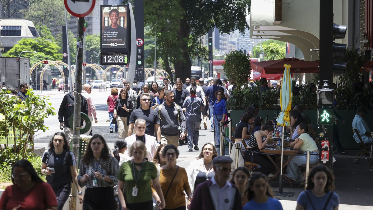 Censo do IBGE: São Paulo segue com a maior população do país - QTU Questões do Universo