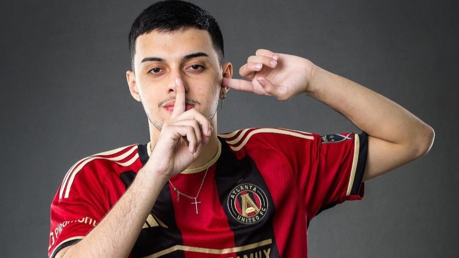 Young defendeu as cores do Atlanta United na última temporada