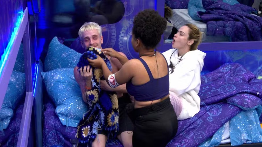 BBB 26: novos participantes entram e discussões marcam a noite