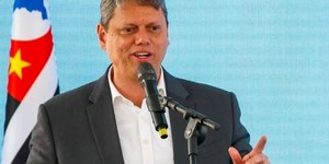 Lula e Tarcísio lançam edital para obra do túnel Santos-Guarujá