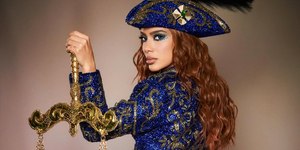 Anitta defende Maiara e Maraísa após fã detonar a dupla