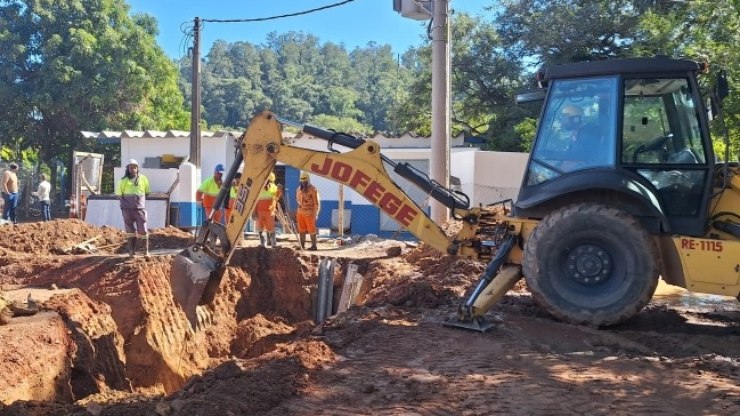 Nova adutora reforça abastecimento de água na Capela