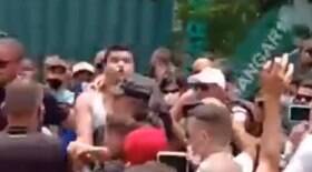 Homem é preso após tentar jogar ovo em Bolsonaro; veja 
