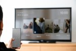 A Smart TV faz e você não sabia: 6 funções que podem surpreender