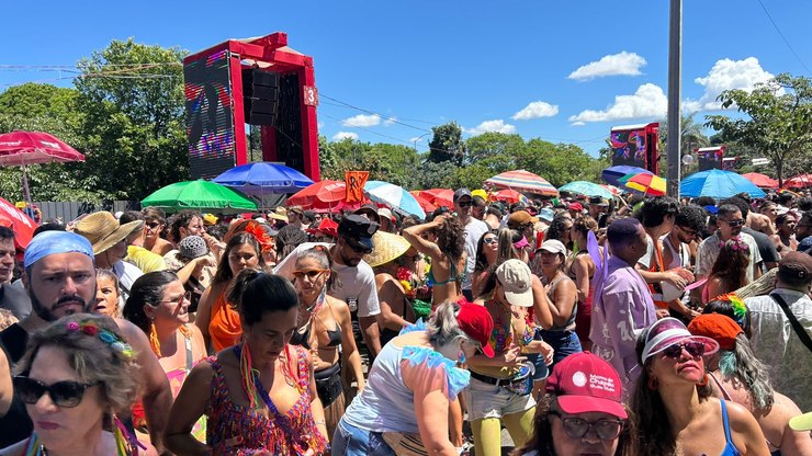 Veja a programação noturna do Carnaval nas principais capitais