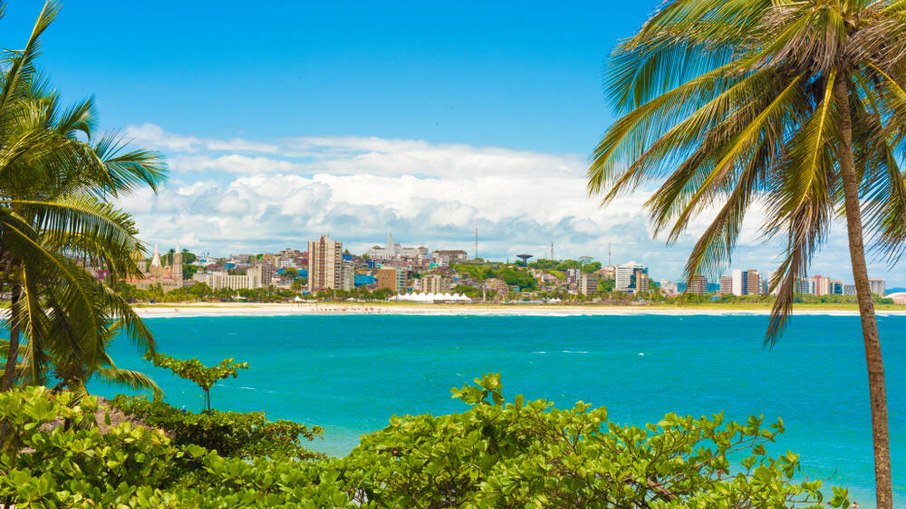 , Ilhéus oferece belas opções como as praias dos Milionários, Cururupe, Olivença, Sargi e Pé de Serra