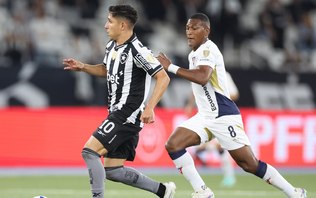 Sob os olhares de Carlo Ancelotti, Botafogo vence LDU na Liberta